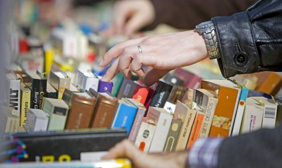 Jak działa skup książek i co warto wiedzieć o obiegu używanych publikacji