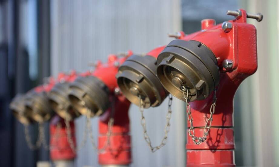 Instalacje tryskaczowe – zastosowania, działanie i rola w ochronie budynków