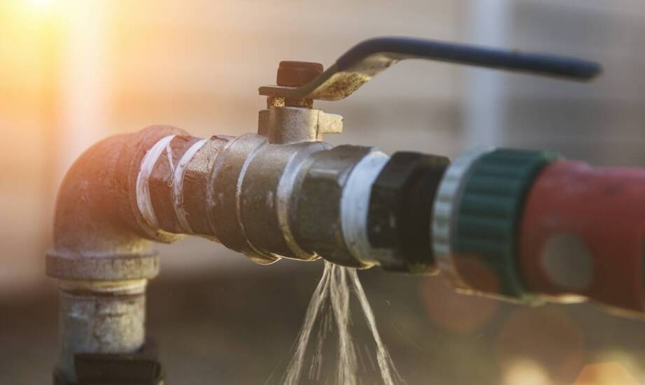 Przemysłowe instalacje tryskaczowe – budowa, działanie i znaczenie systemów