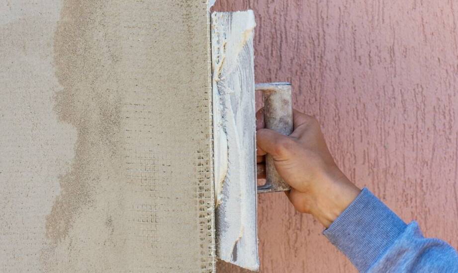 Farba termoizolacyjna – jak działa i kiedy warto ją wybrać?