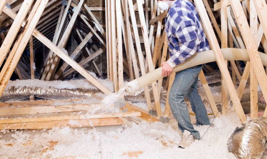 Jak skutecznie poprawić izolację cieplną w starszych domach bez remontu