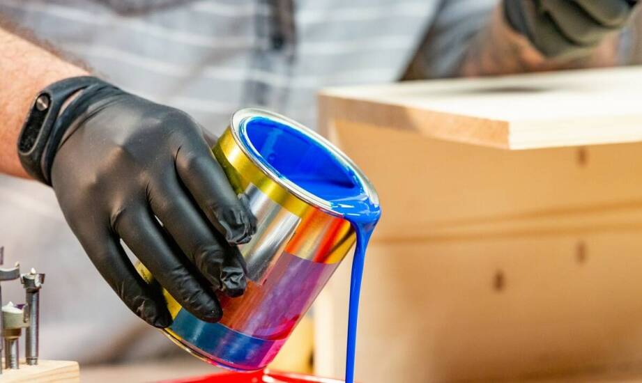 Sekret działania farb termicznych – jak powłoka wpływa na temperaturę wnętrz