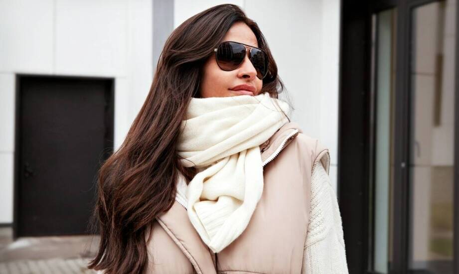 Wiosenne apaszki damskie – najmodniejsze wzory i sposoby stylizacji