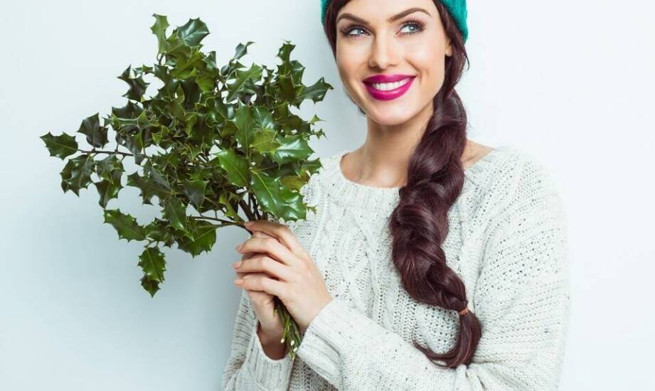 Czapki zimowe damskie smerfetki – pomysły na stylowe zestawienia na zimę