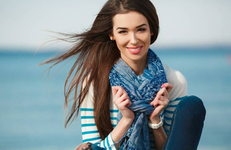 Eleganckie apaszki damskie – historia, zastosowanie i aktualne trendy