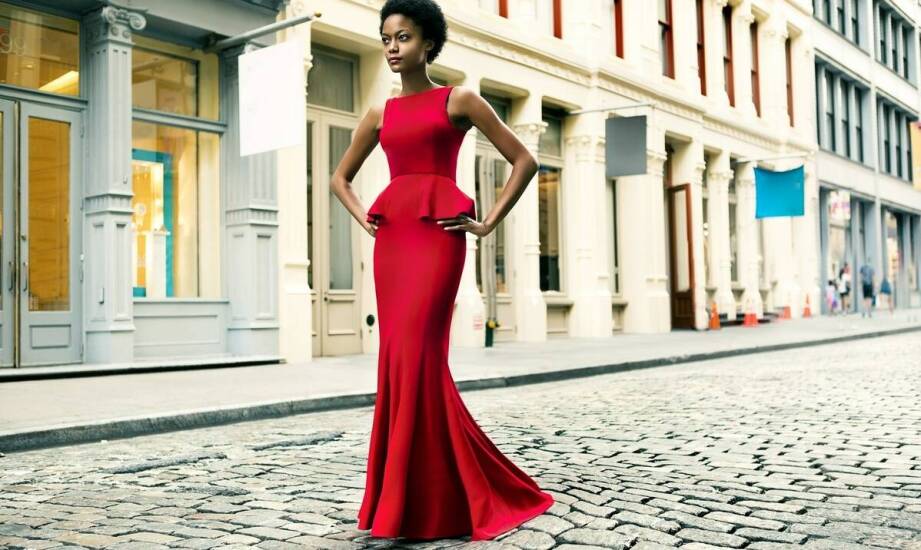 Najpiękniejsze kroje sukienek dla puszystych – trendy i inspiracje sezonu