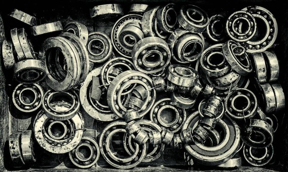 Kołki rozporowe – kluczowe informacje, zastosowania i typy mocowań