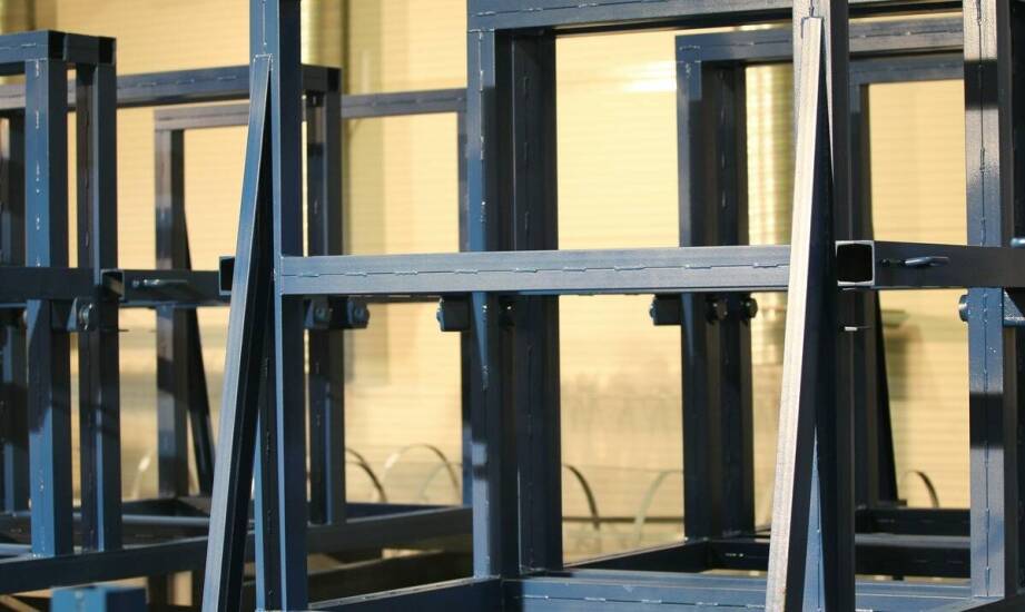 Nowoczesne zastosowania stali w architekturze i wyposażeniu wnętrz