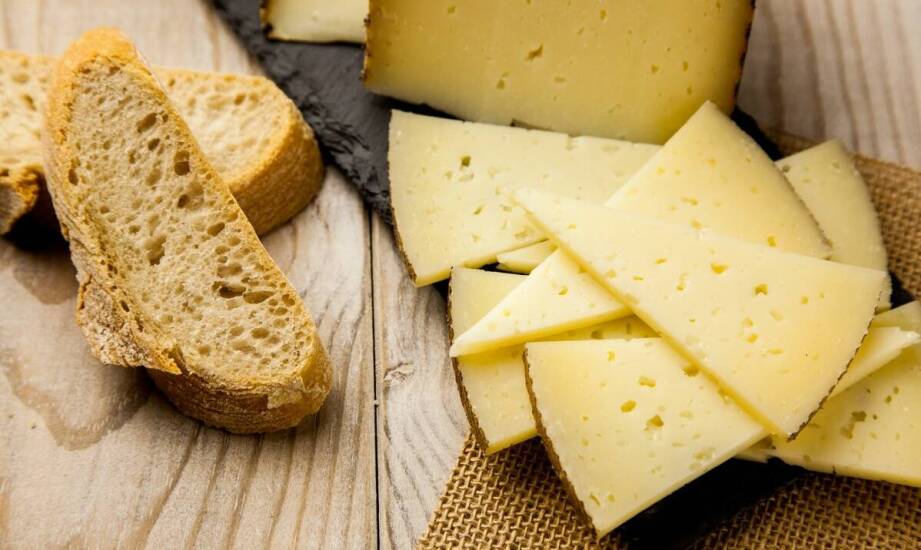 Twarde sery z Włoch – charakterystyka, zastosowania i inspiracje kulinarne