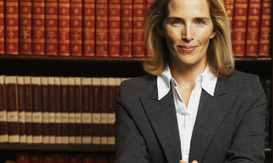 Jakie sprawy prowadzi adwokat i kiedy warto skorzystać z jego pomocy