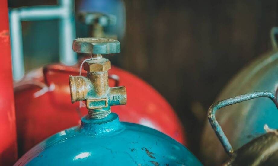 Kotły olejowe – jak działają i kiedy stanowią opłacalny wybór ogrzewania