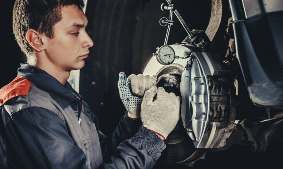 Maglownica – jak dbać o sprawność i przedłużyć żywotność układu kierowniczego