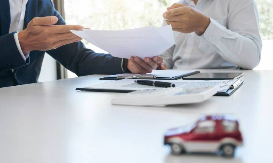 OC – najważniejsze zasady i obowiązki związane z ubezpieczeniem samochodu