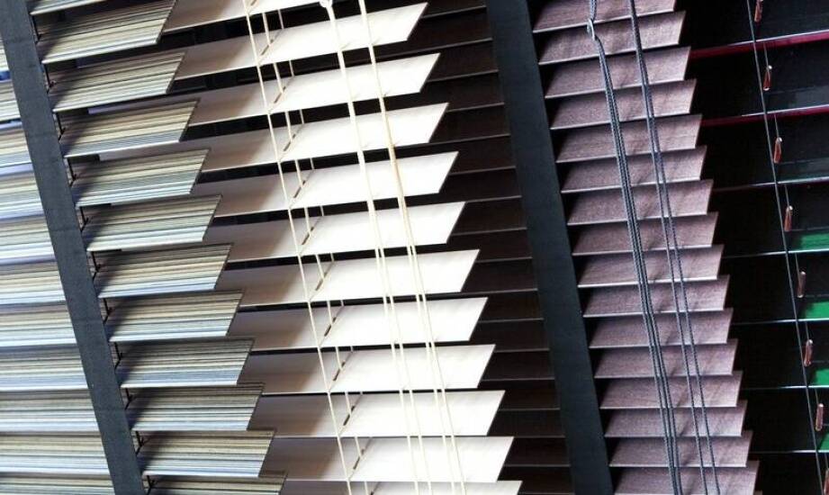 Żaluzje Fakro AJP – funkcje, zastosowania i korzyści w aranżacji wnętrz