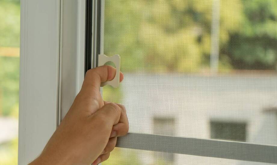 KIX 300 – nowa generacja rozwiązań do wyłazów dachowych i bezpieczeństwa