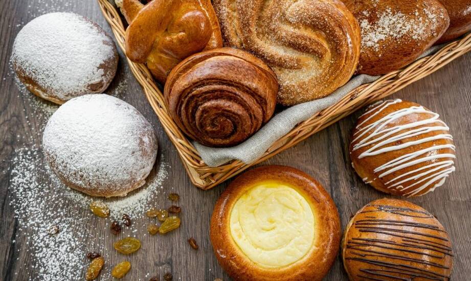 Tradycyjne ciastka włoskie – składniki, historia i ciekawostki wypiekowe