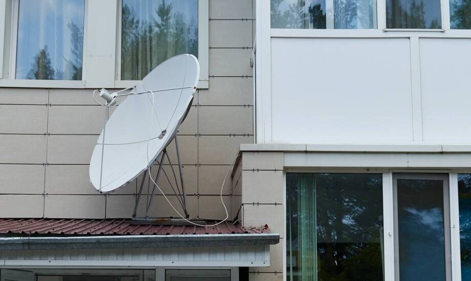 Jak wybrać antenę satelitarną – kluczowe informacje i porady przed zakupem