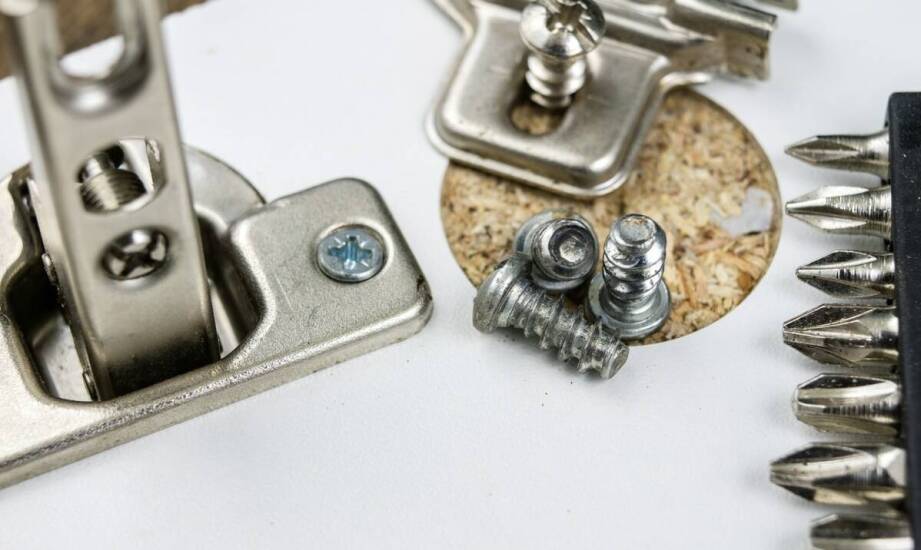 Klipsy montażowe do paneli – zastosowania, funkcje i najczęstsze pytania