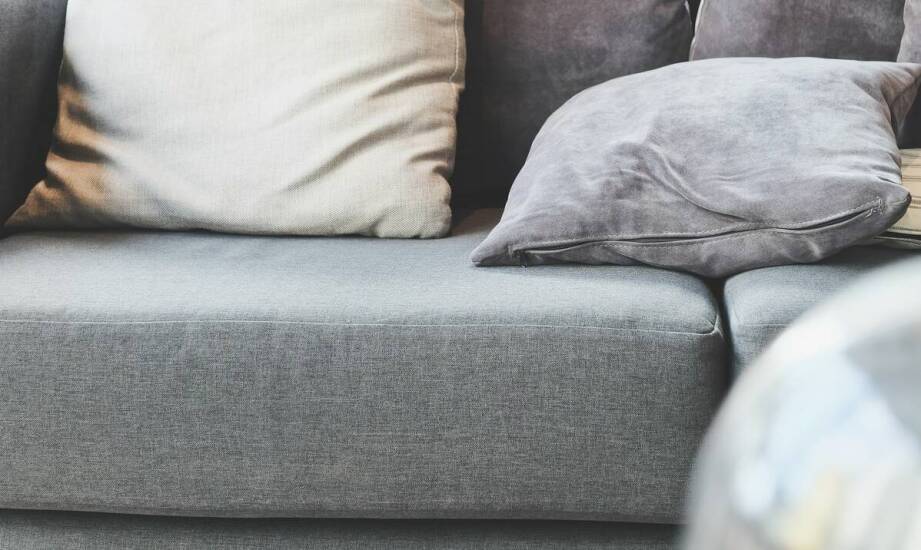 Kanapa z funkcją spania - jakie są jej zalety?