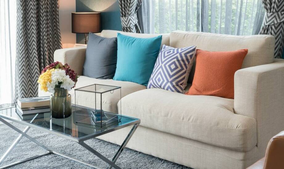 Kanapy rogowe – jak dopasować narożnik do wystroju i potrzeb domowników