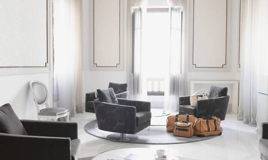 Krzesła tapicerowane – jak wybrać i dopasować do jadalni oraz salonu