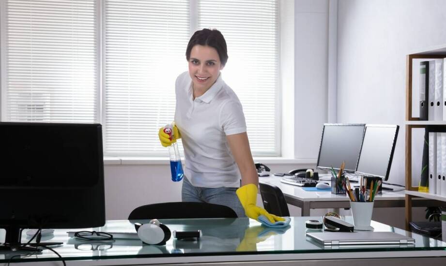 Czyste biuro na co dzień – sprawdzone metody dbania o porządek w pracy