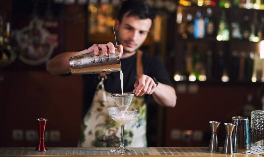 Jak rozpocząć karierę baristy? Kluczowe informacje o szkoleniach