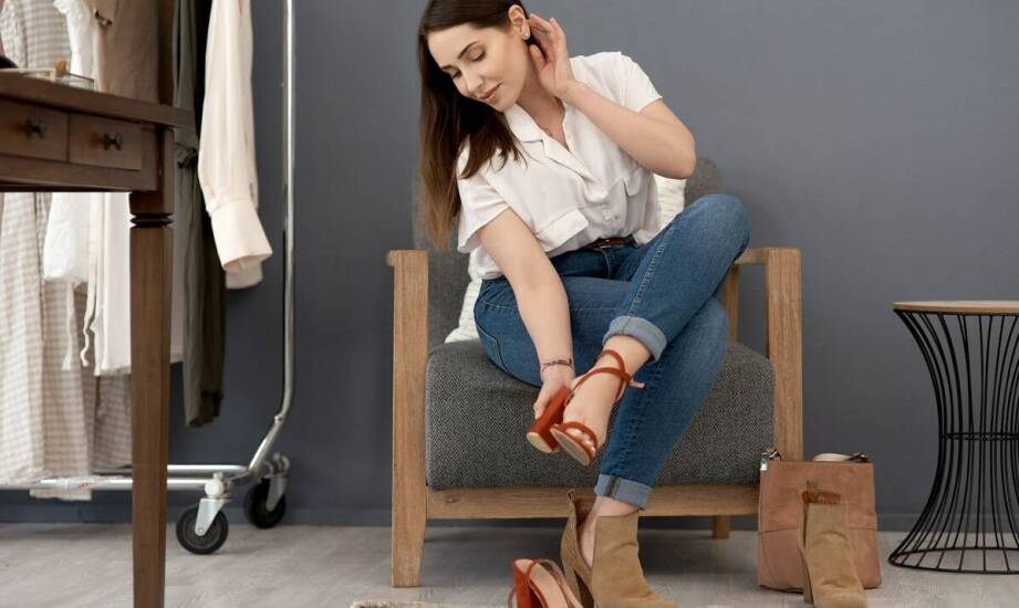 Bryczesy damskie – jak wybrać wygodny i stylowy strój do jazdy konnej