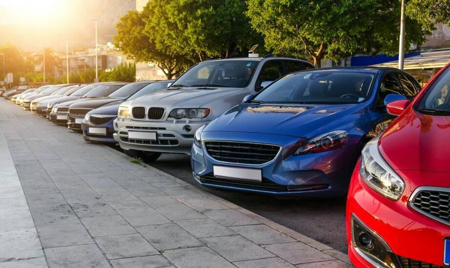 Długoterminowy wynajem aut osobowych – zasady, zalety i kluczowe informacje