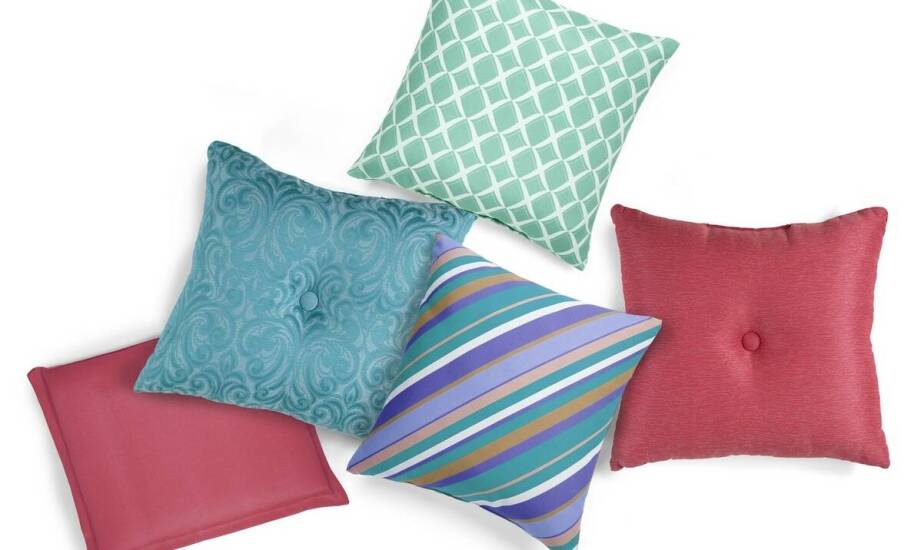 Najciekawsze pomysły na śmieszne poduszki do każdego wnętrza