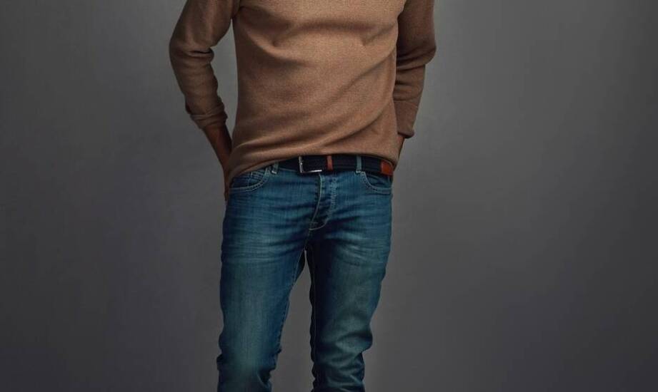 Bluza oversize męska – jak stylizować i z czym łączyć ten fason?