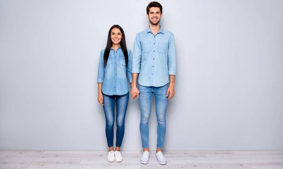 Najciekawsze wzory koszulek dla zakochanych – pomysły i inspiracje na prezent