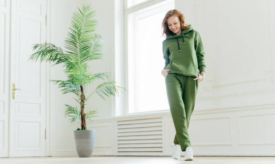 Dresy damskie – najnowsze trendy, fasony i sposoby na wygodny look