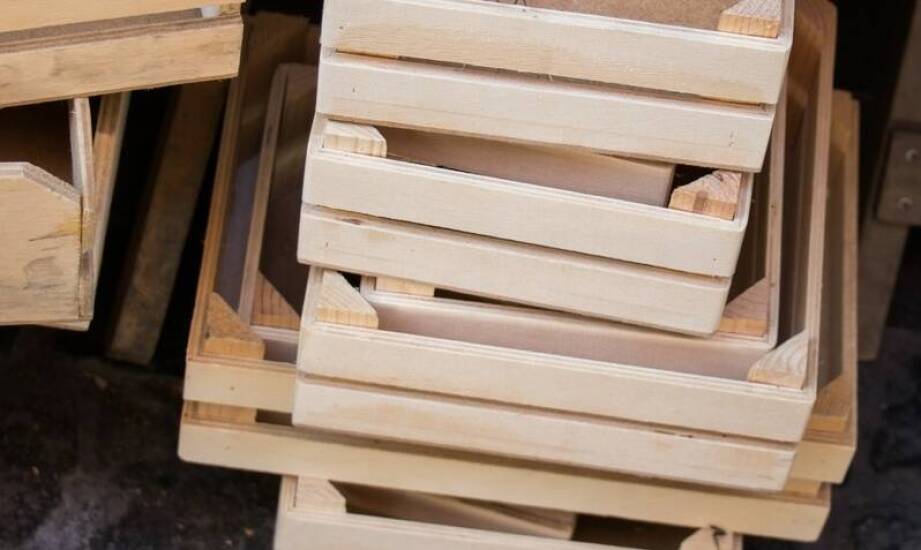 Drewniane pudełka – inspiracje i pomysły na wykorzystanie w domu