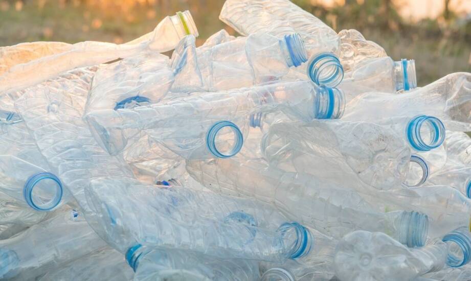 Jak zmieniają się opakowania z tworzyw sztucznych na rynku produktów codziennych