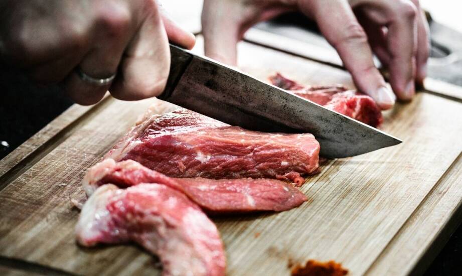 Najważniejsze zasady przygotowywania świeżego mięsa w codziennej kuchni
