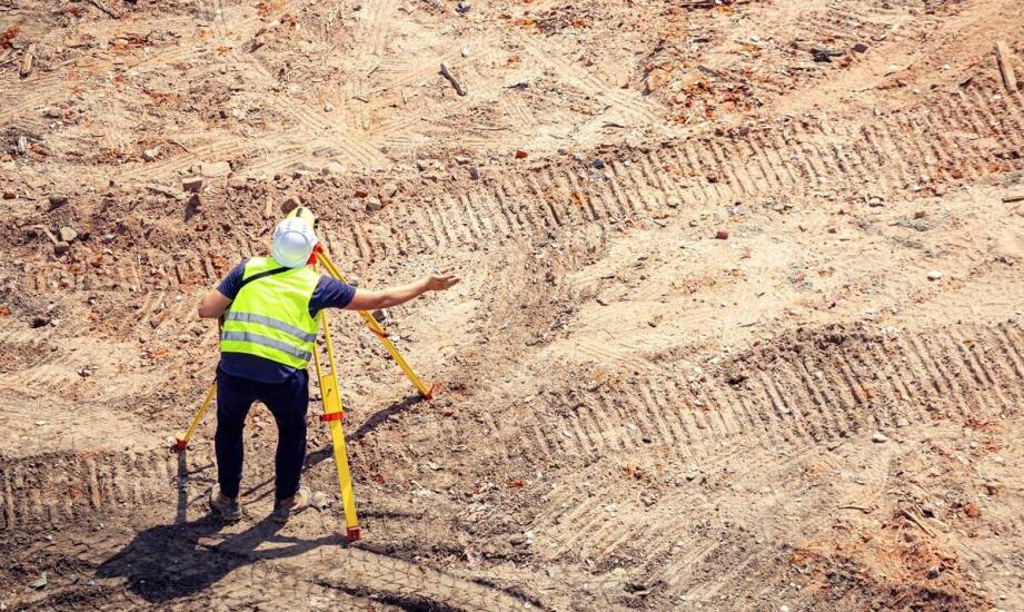 Usługi geodezyjne – jak wygląda proces sporządzania map i dokumentacji