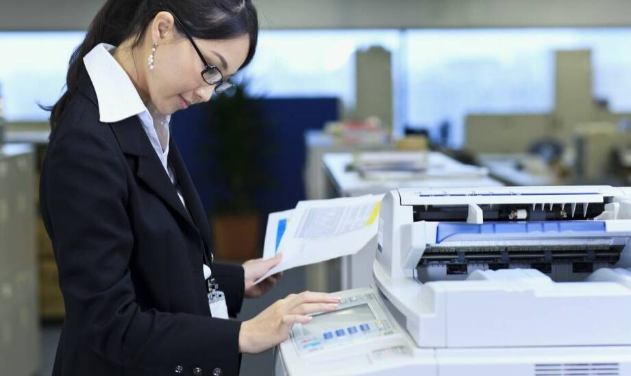 Druk wielkoformatowy – jak wykorzystać duże formaty w skutecznej reklamie