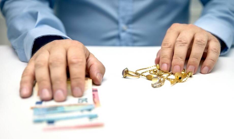 Jak przebiegają licytacje komornicze i jakie zasady regulują ich organizację