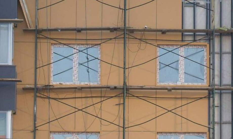 Wynajem rusztowań – jak zaplanować efektywną organizację prac na wysokości