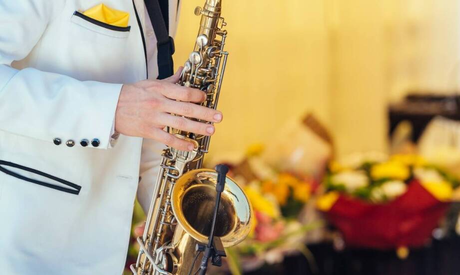 Sekrety udanej zabawy weselnej – sprawdzone sposoby na muzyczny klimat