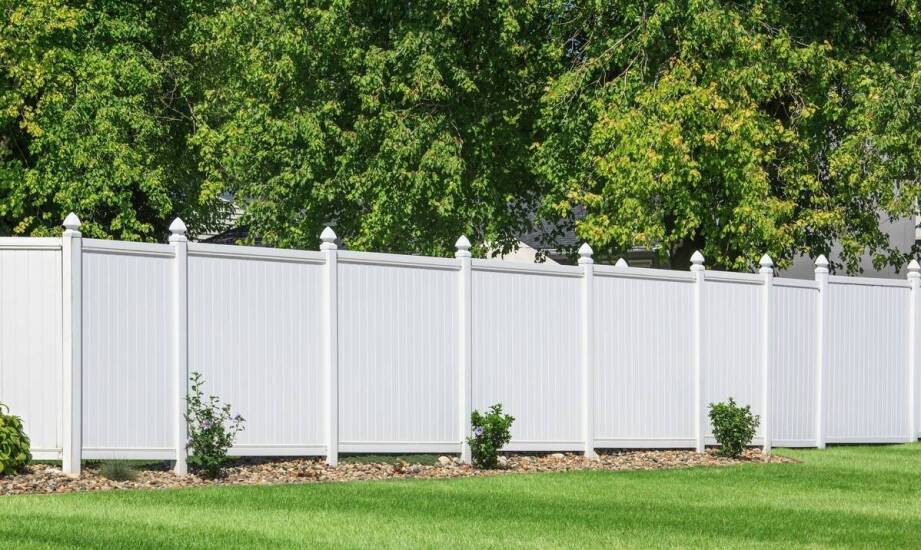 Ogrodzenia panelowe – zastosowania, montaż i najnowsze trendy w aranżacji