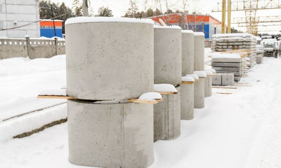 Słupki betonowe – jakie czynniki wpływają na koszt i wybór rozwiązania