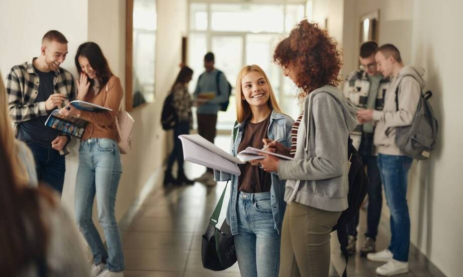 Szkoły policealne – jakie możliwości edukacji po maturze warto rozważyć