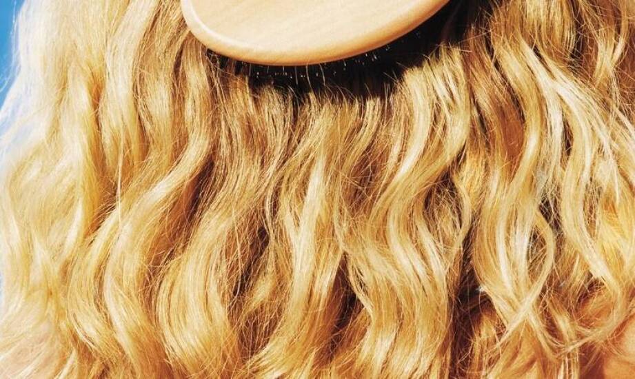 Kolagen do włosów – sposób na mocniejsze i bardziej lśniące pasma