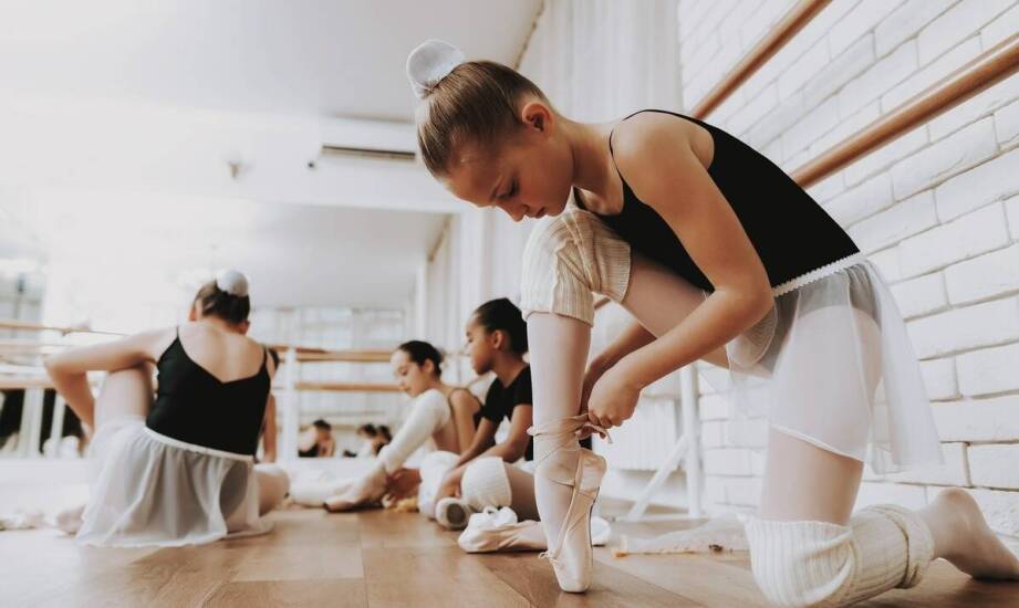 Pierwsze zajęcia w studiu baletowym – czego można się spodziewać?