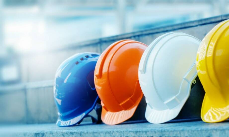 Najważniejsze czynniki wpływające na skuteczność ochrony głowy w pracy