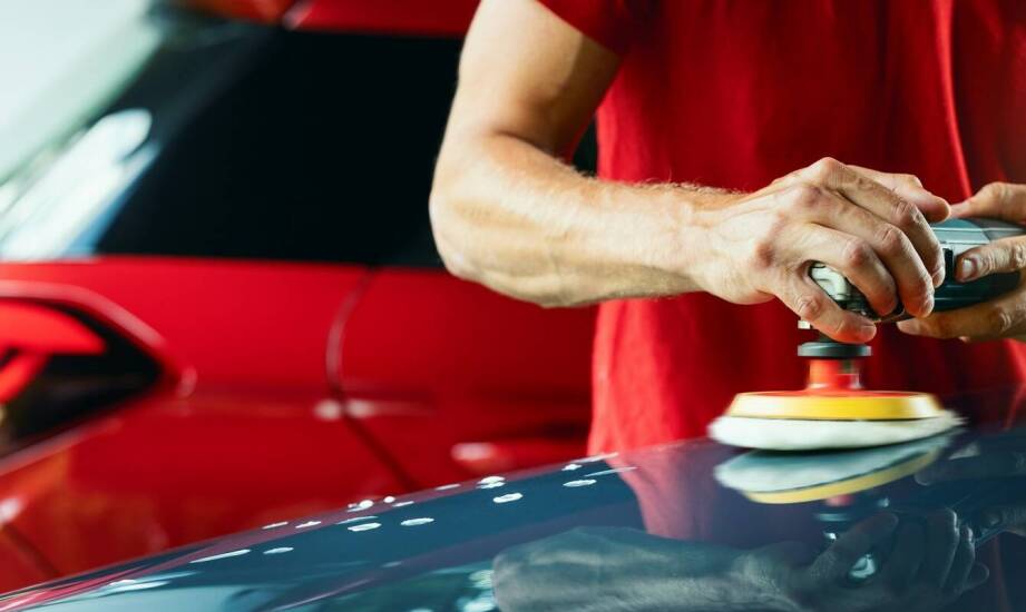 Na czym polega montaż szyb samochodowych i jakie ma znaczenie dla pojazdu?