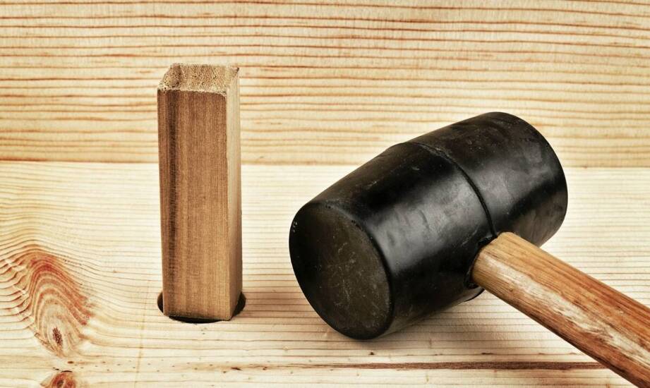 Zaprawa klejowa – zastosowania, właściwości i praktyczne porady przy wyborze