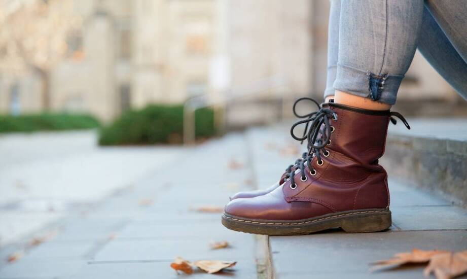 Buty medyczne - dlaczego warto zdecydować się na skórzane modele?